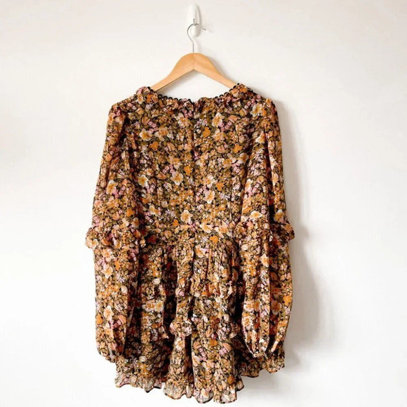 Showpo Liadi Playsuit  Jumpsuit Black Floral Sz 12 - Picture 6 of 9